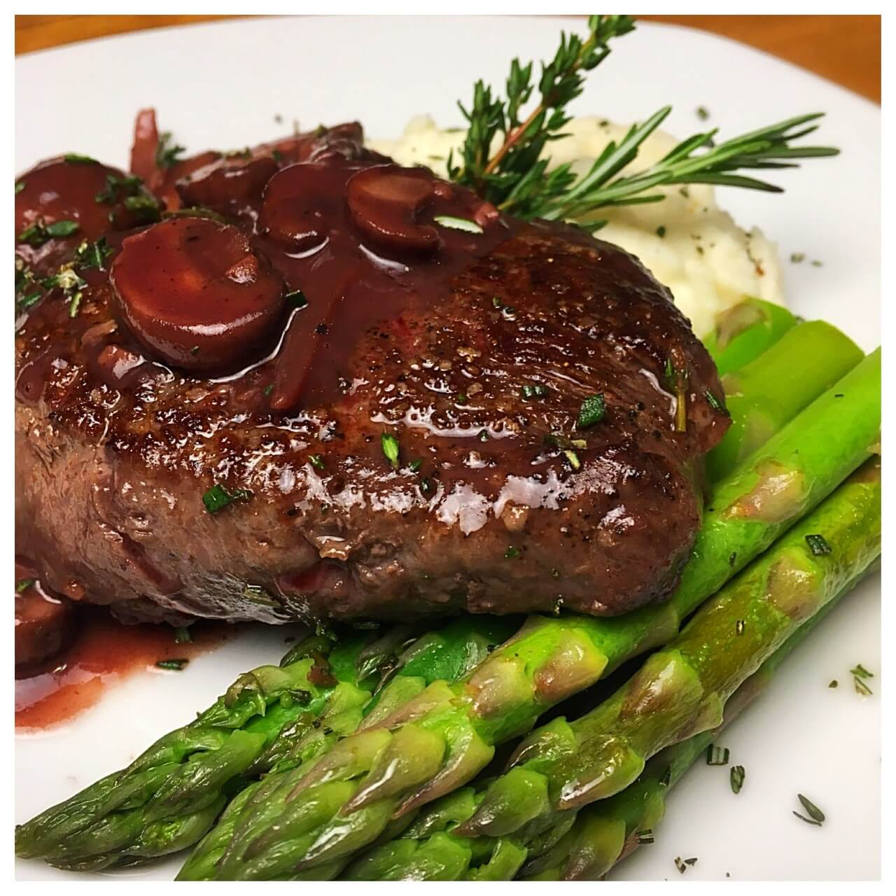 Cast Iron Skillet Steak with Red Wine Sauce